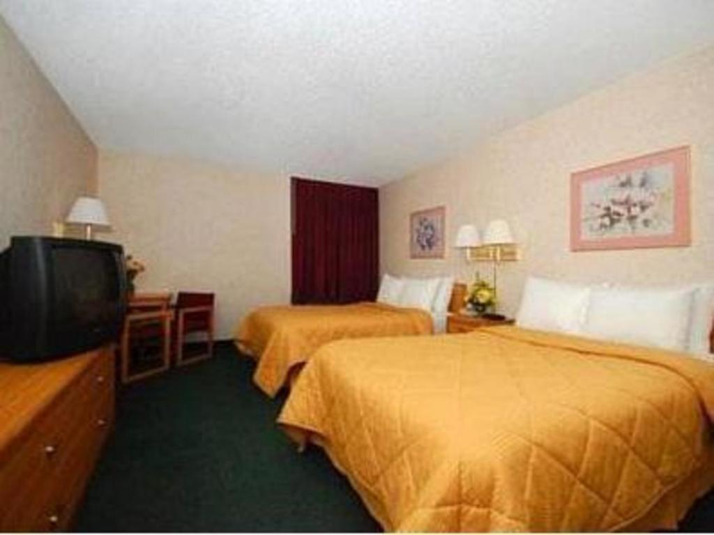 Quality Inn Waynesburg Esterno foto