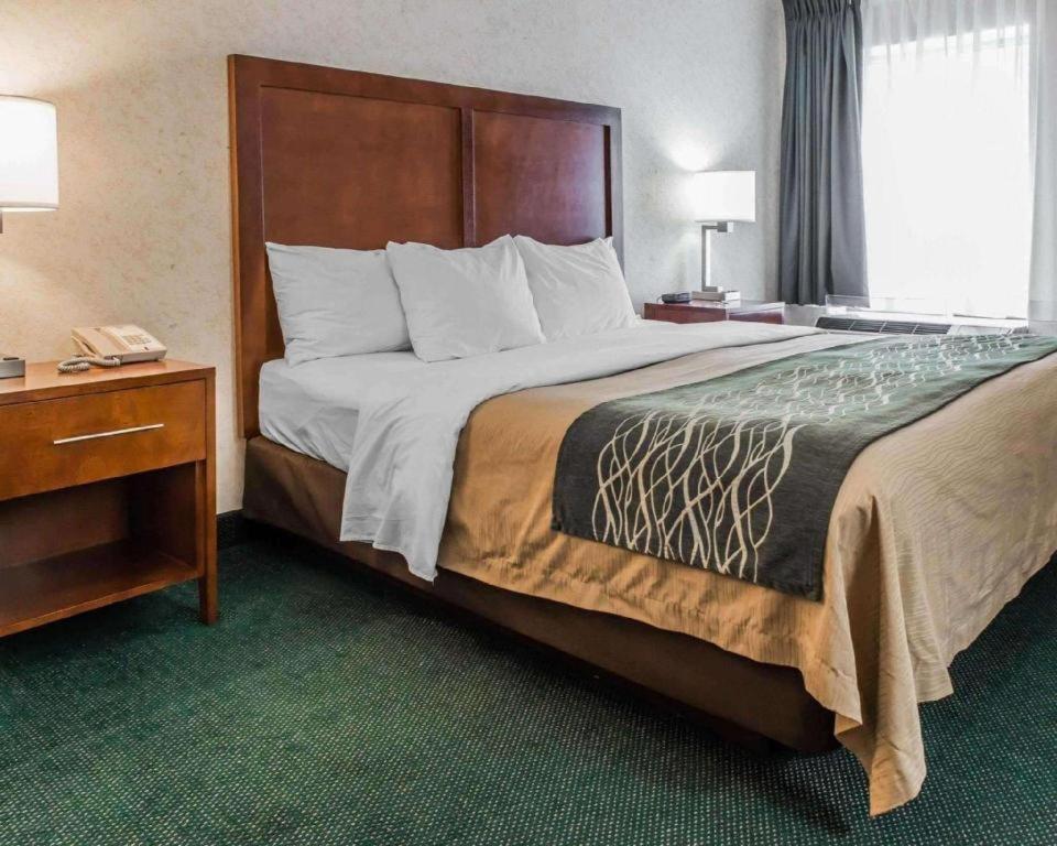 Quality Inn Waynesburg Esterno foto