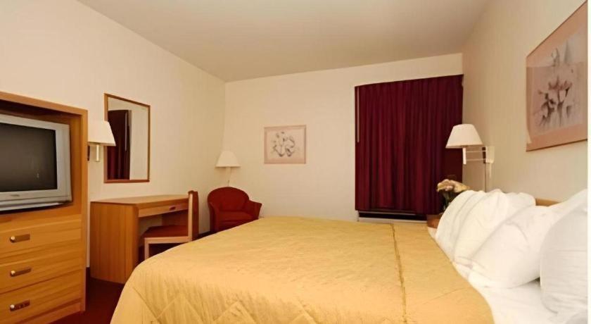 Quality Inn Waynesburg Esterno foto